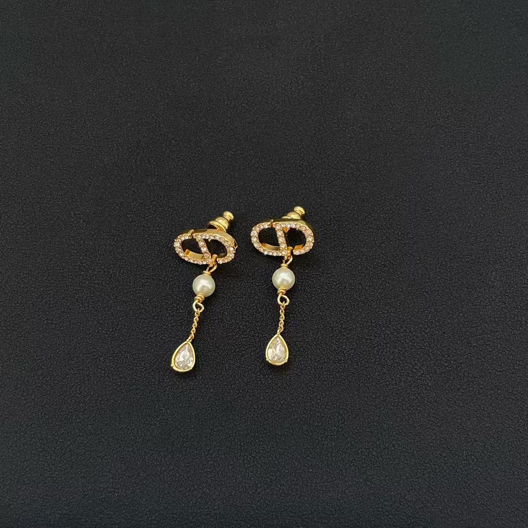 Buy replica Dior CD Teardrop Pearl Earrings and replica jewelry from PICKS Jewelry
