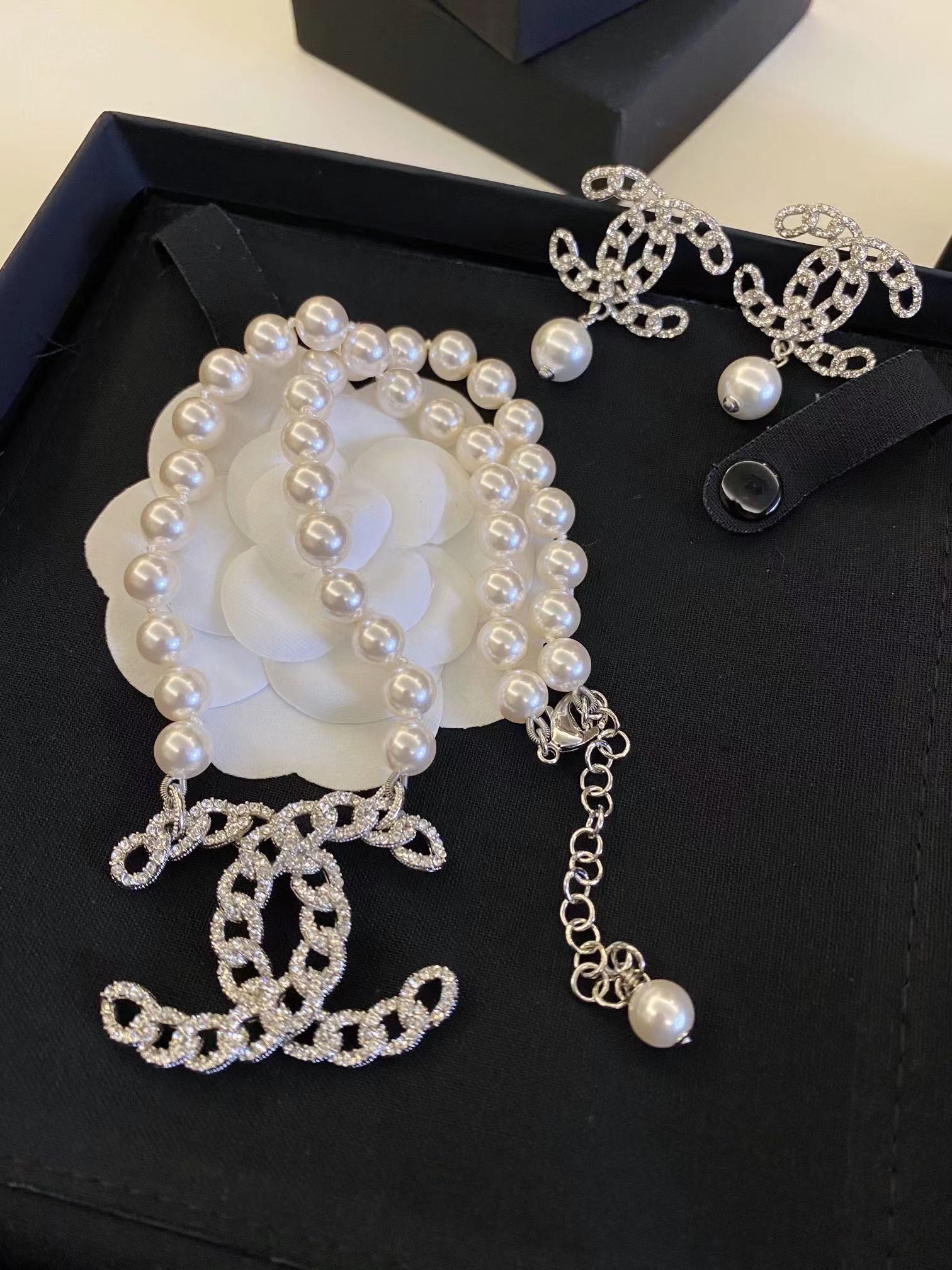 Buy replica Chanel Hollow Big Double C Pendant Pearl Necklace and replica jewelry from PICKS Jewelry