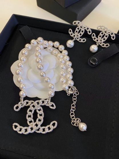 Buy replica Chanel Hollow Big Double C Pendant Pearl Necklace and replica jewelry from PICKS Jewelry