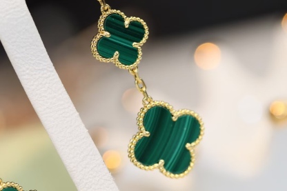 Buy replica Van Cleef & Arpels Magic Alhambra Earrings 3 Motifs and replica jewelry from PICKS Jewelry