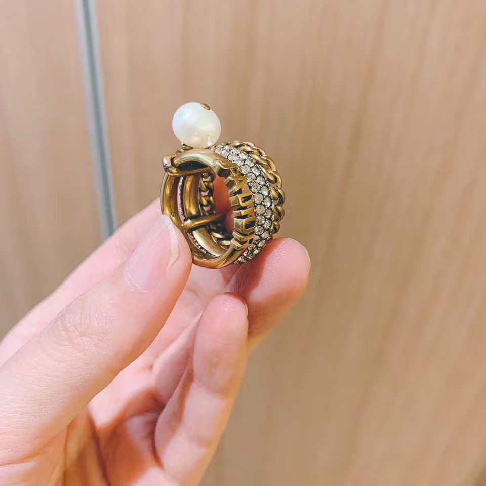 Buy replica JADIOR 3 Layers Pearl Dangle Ring and replica jewelry from PICKS Jewelry