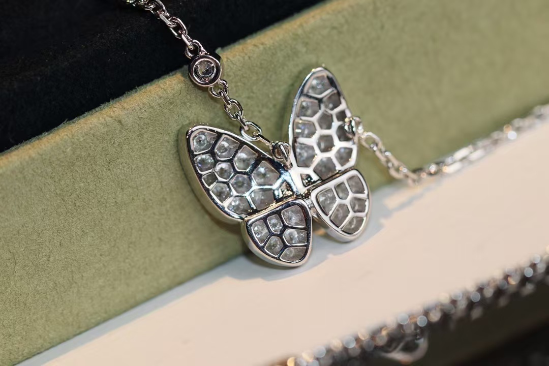 Buy replica Van Cleef & Arpels Two Butterfly Pendant Necklace and replica jewelry from PICKS Jewelry