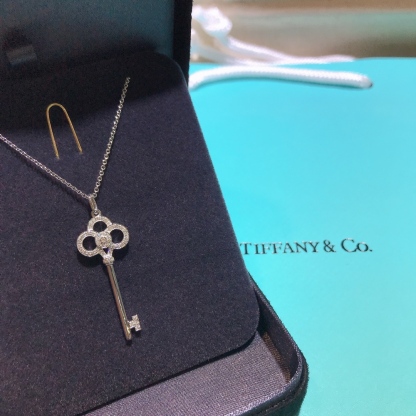 Buy replica Tiffany Crown Key Pendant Necklace and replica jewelry from PICKS Jewelry