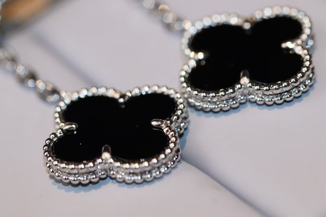 Buy replica Van Cleef & Arpels Magic Alhambra Earrings, 2 Motifs and replica jewelry from PICKS Jewelry