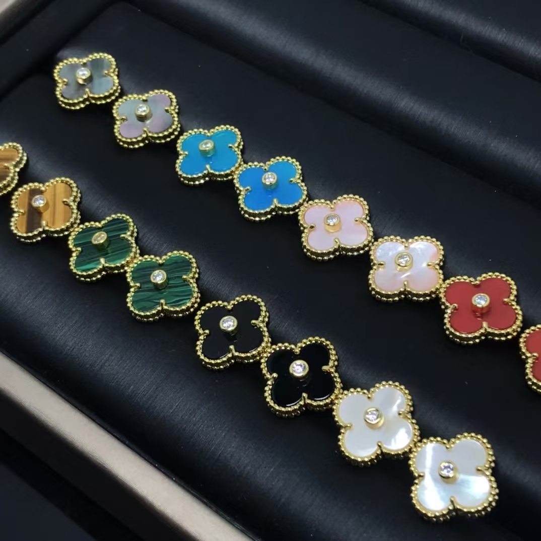 Buy replica Van Cleef & Arpels Vintage Alhambra Earrings and replica jewelry from PICKS Jewelry