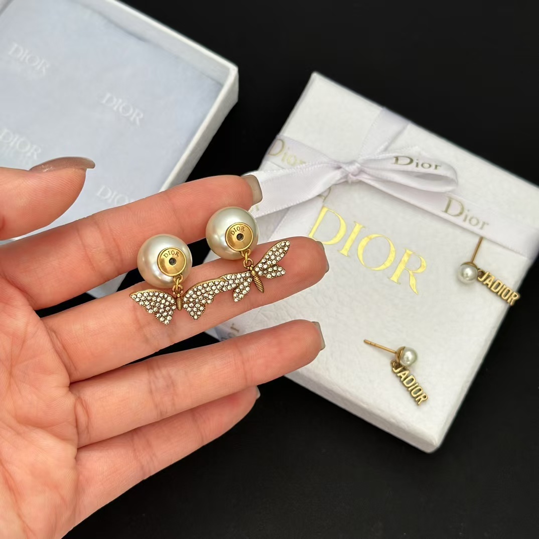 Buy replica Dior Butterfly JADIOR Pearl Earrings and replica jewelry from PICKS Jewelry