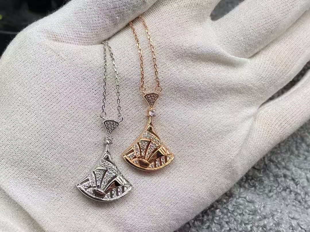 Buy replica Bvlgari Divas' Dream Necklace and replica jewelry from PICKS Jewelry