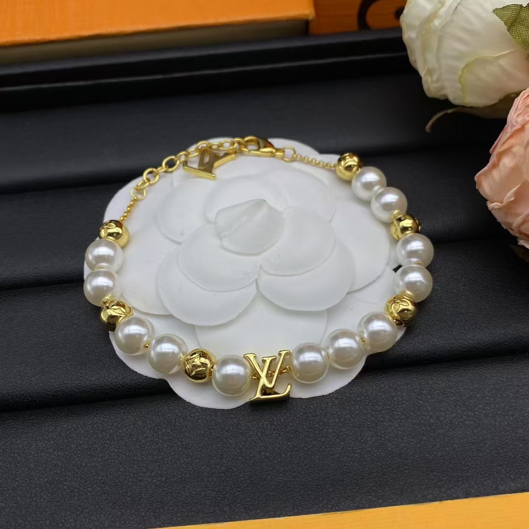 Buy replica Louis Vuitton Pearl Bracelet and replica jewelry from PICKS Jewelry