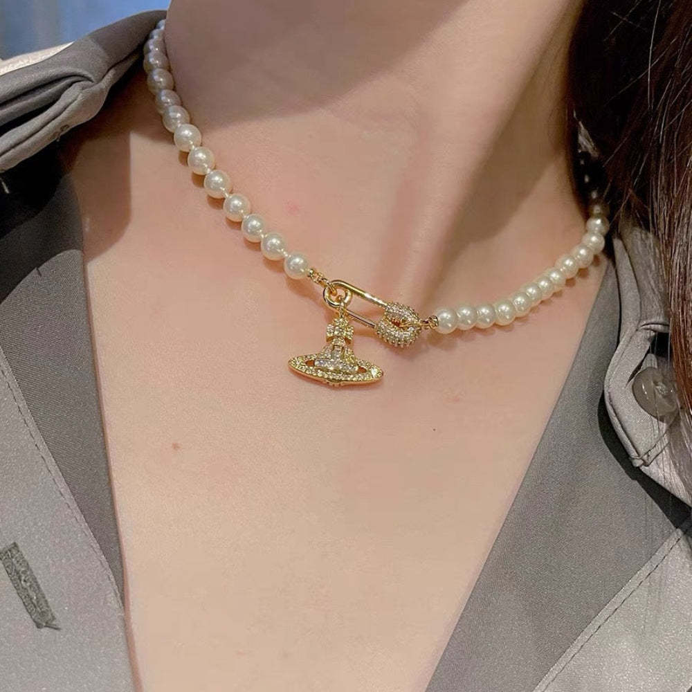 Buy replica Vivienne Westwood Paperclip Saturn Pearl Necklace and replica jewelry from PICKS Jewelry