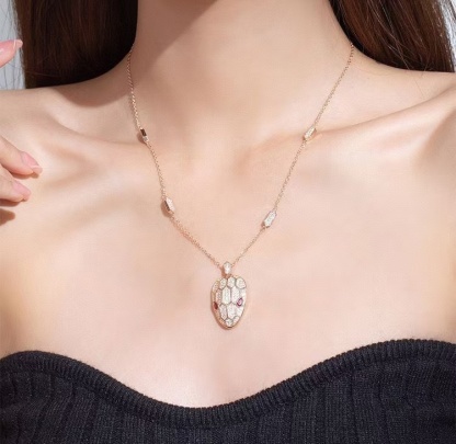 Buy replica Bvlgari Serpenti Seduttori Necklace and replica jewelry from PICKS Jewelry