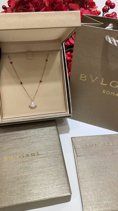 Buy replica Bvlgari Divas' Dream Necklace and replica jewelry from PICKS Jewelry