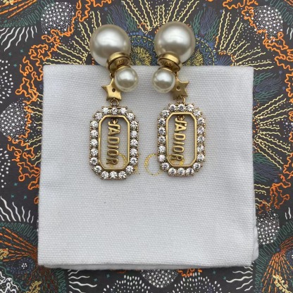 Buy replica Dior JADIOR Drop Pearl Earrings and replica jewelry from PICKS Jewelry