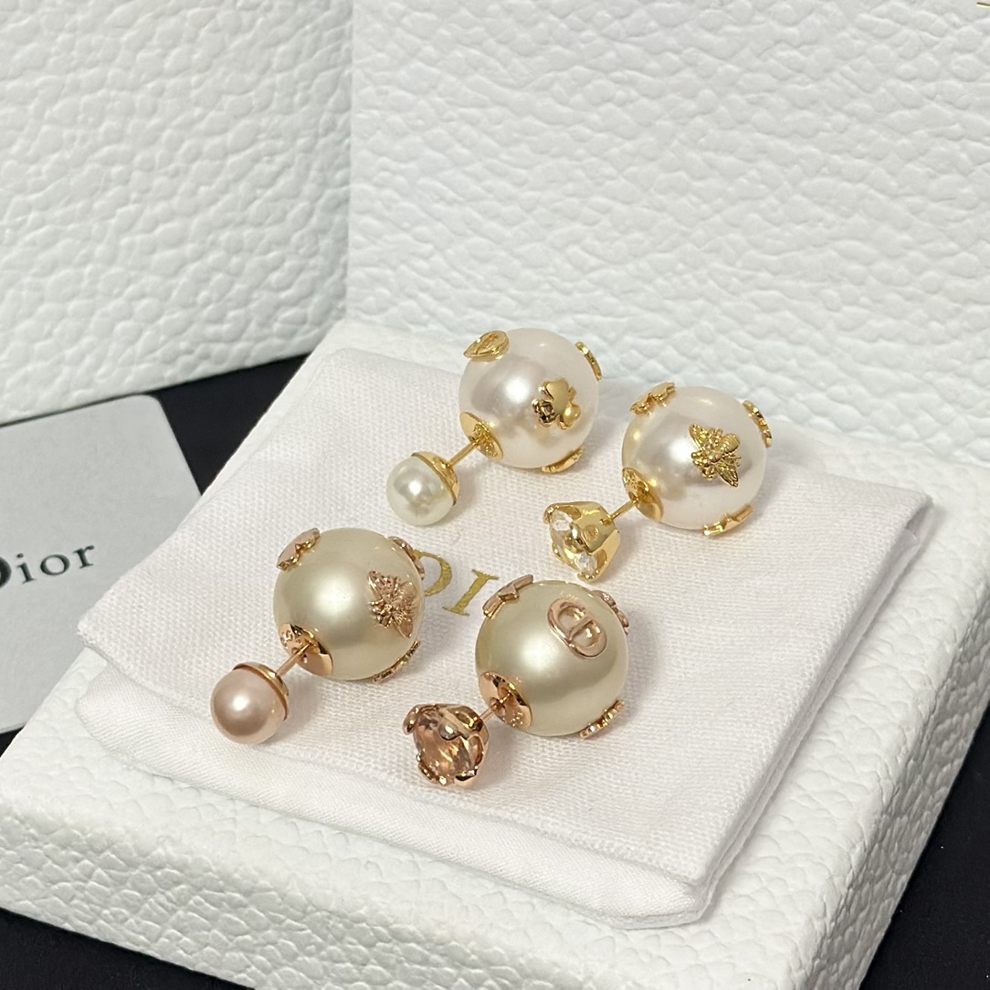 Buy replica Dior New Two Pearls Stud Earrings and replica jewelry from PICKS Jewelry