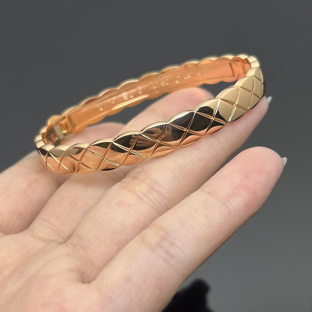 Buy replica Chanel Coco Crush Bangle Bracelet and replica jewelry from PICKS Jewelry