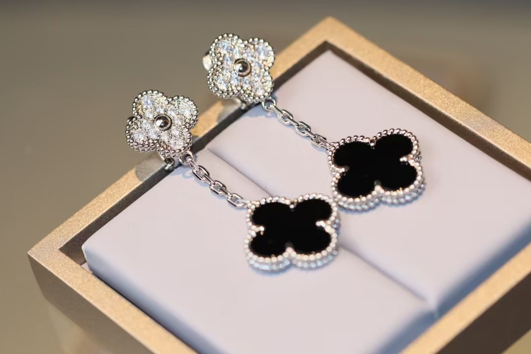 Buy replica Van Cleef & Arpels Magic Alhambra Earrings, 2 Motifs and replica jewelry from PICKS Jewelry