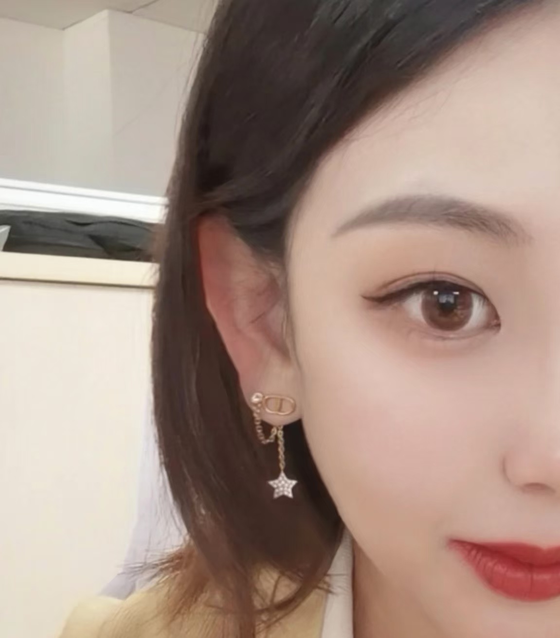 Buy replica Louis Vuitton Star Drop Earrings and replica jewelry from PICKS Jewelry