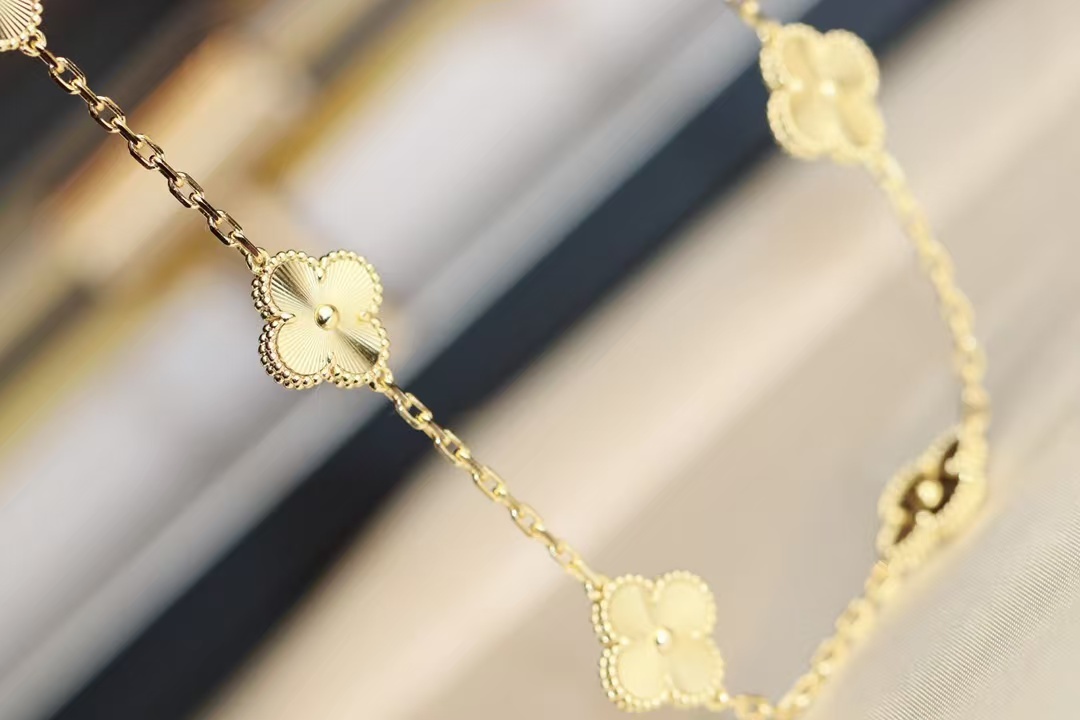 Buy replica Van Cleef & Arpels Vintage Alhambra Necklace, 10 Motifs and replica jewelry from PICKS Jewelry