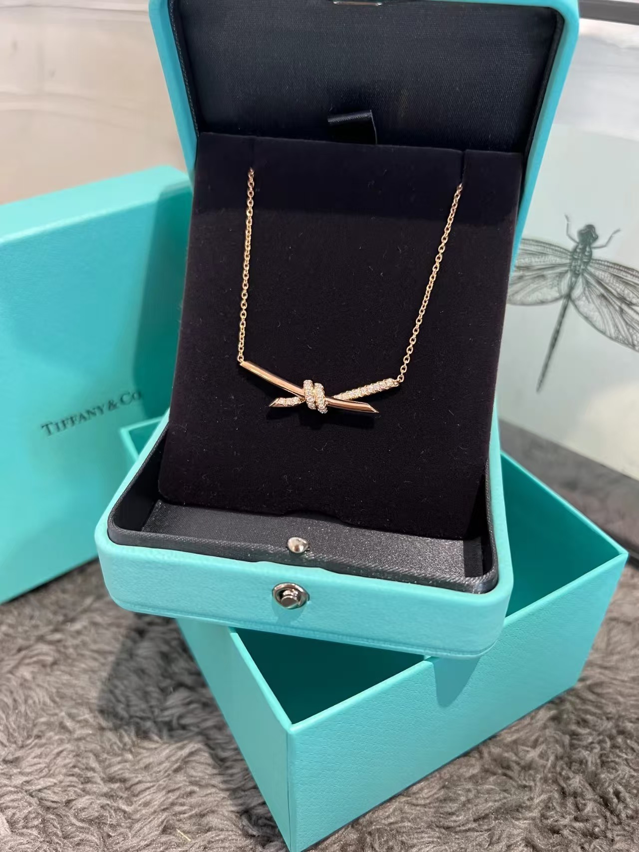 Buy replica Tiffany Knot Pendant Necklace and replica jewelry from PICKS Jewelry