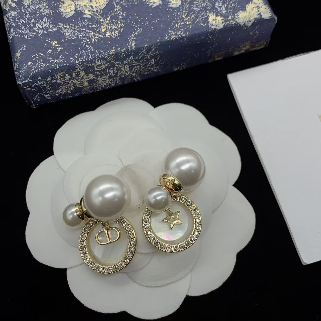 Buy replica Dior Asymmetric Drop Charms Pearl Earrings and replica jewelry from PICKS Jewelry
