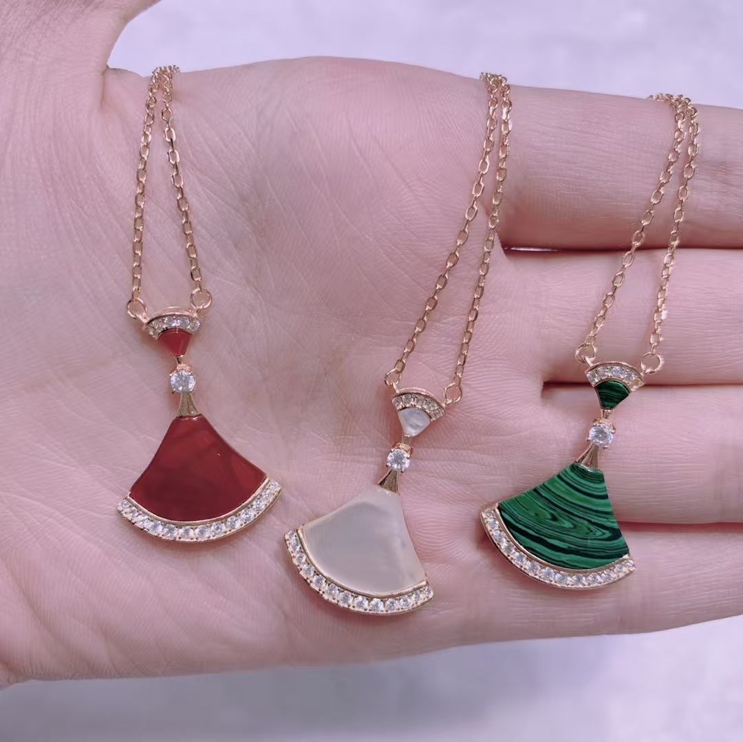 Buy replica Bvlgari Divas' Dream Necklace and replica jewelry from PICKS Jewelry