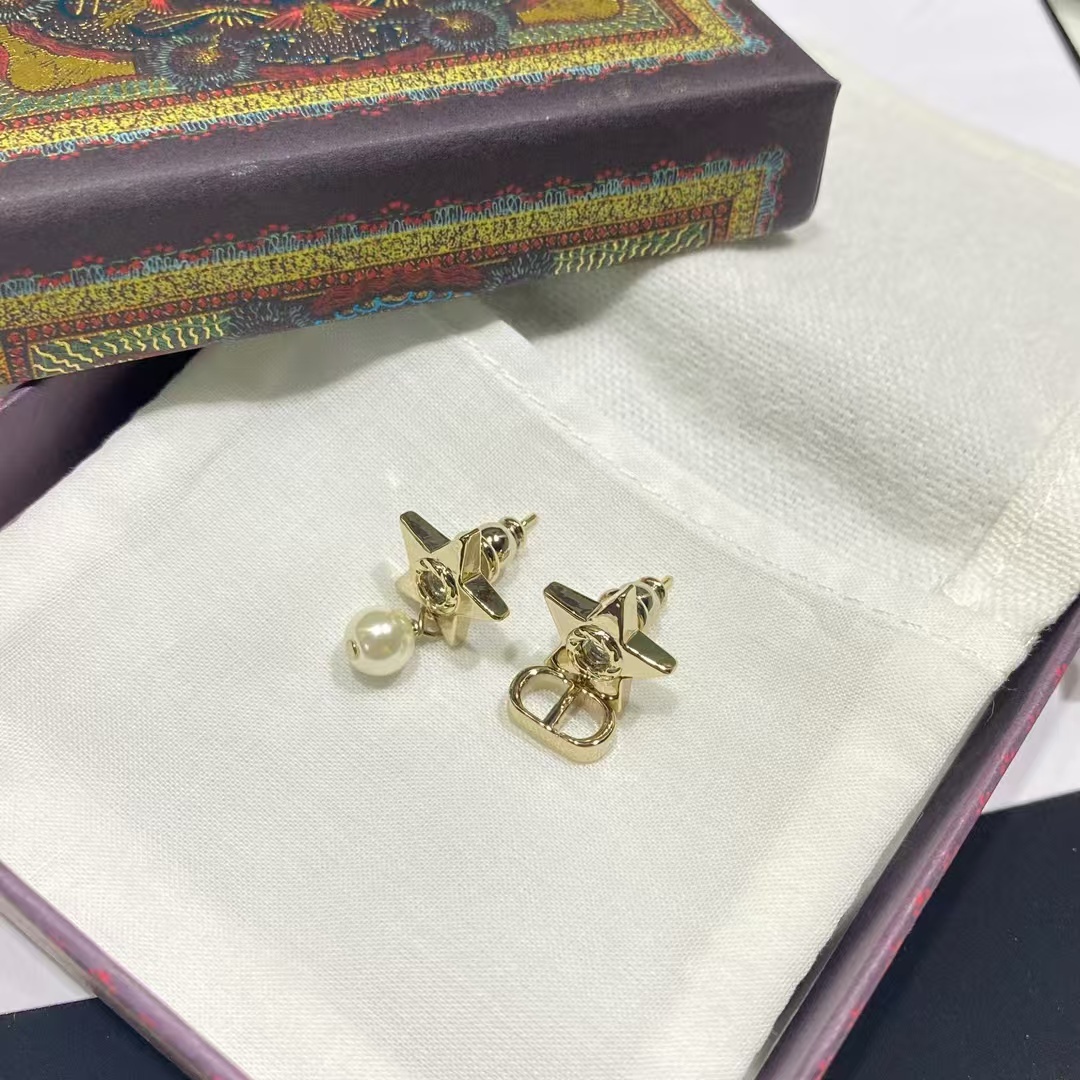 Buy replica Dior Asymmetric Star Earrings and replica jewelry from PICKS Jewelry