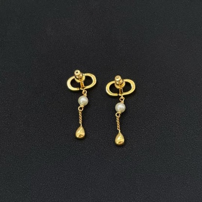 Buy replica Dior CD Teardrop Pearl Earrings and replica jewelry from PICKS Jewelry