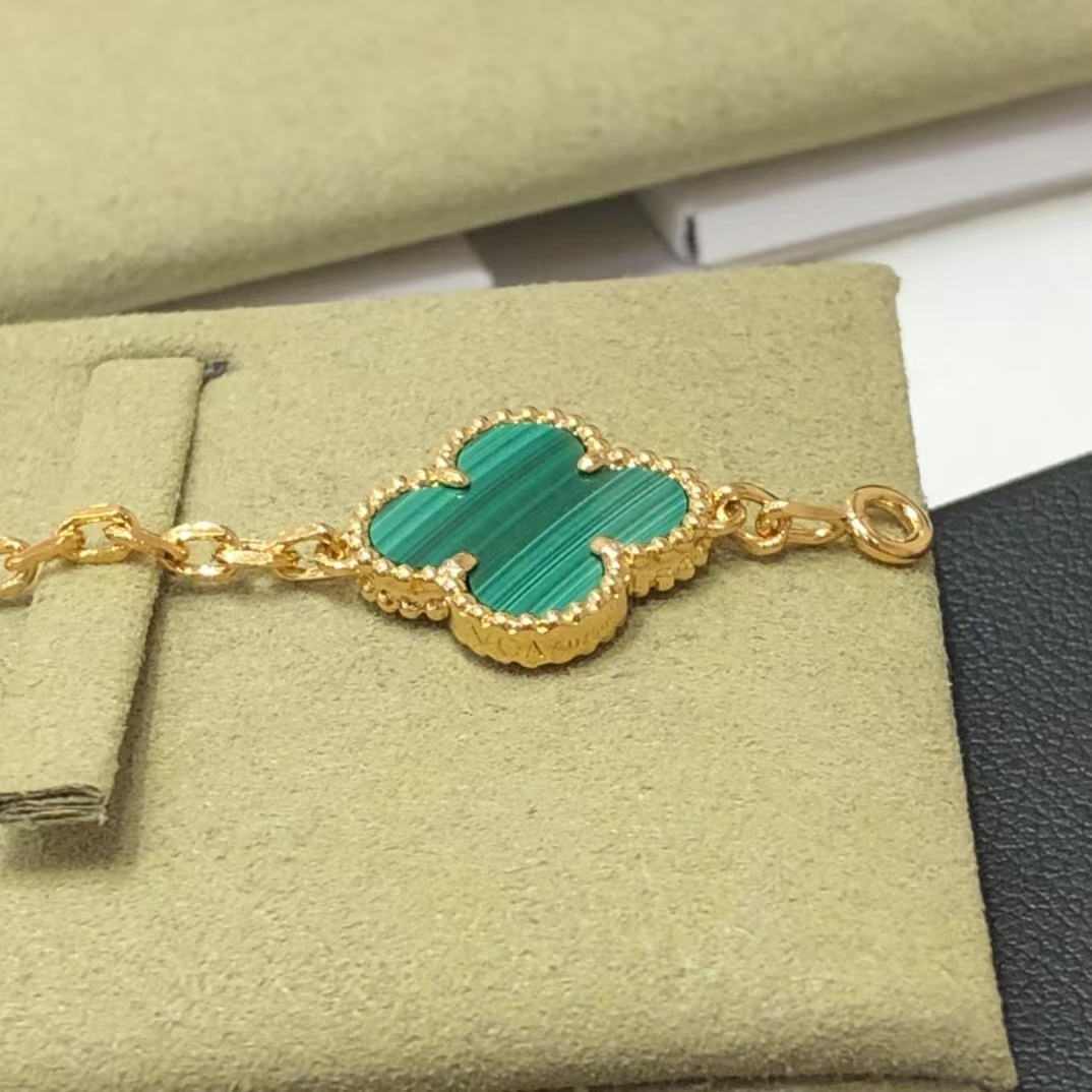 Buy replica Van Cleef & Arpels Vintage Alhambra Bracelet 5 Motifs and replica jewelry from PICKS Jewelry