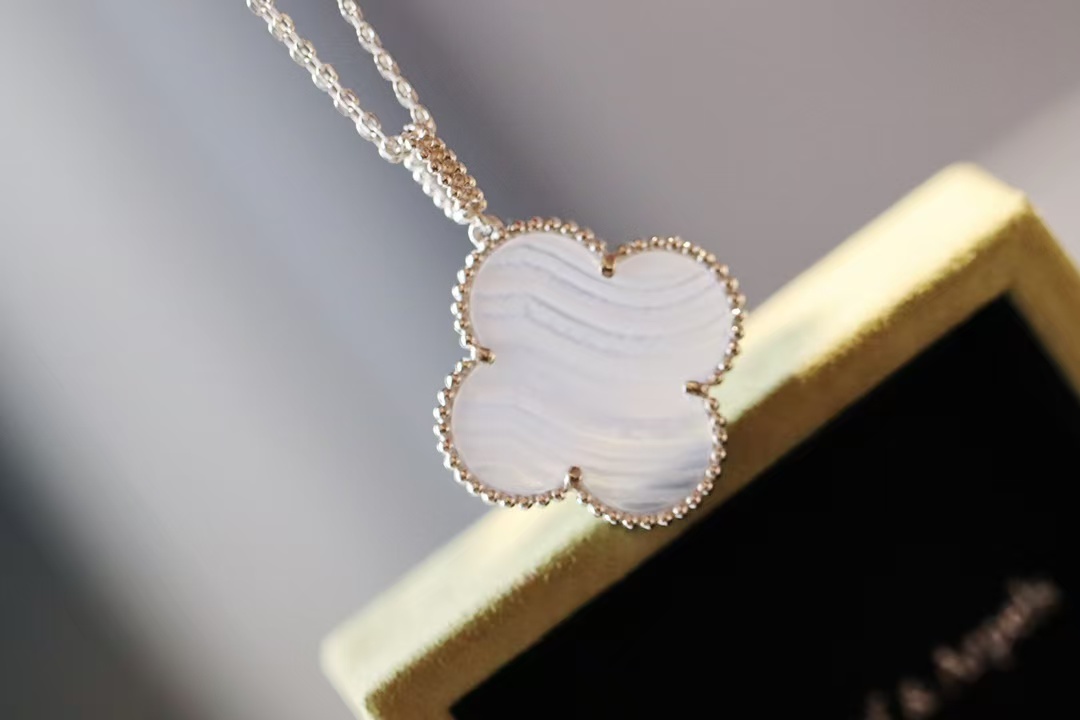 Buy replica Van Cleef & Arpels Vintage Alhambra Pendant Necklace - Large and replica jewelry from PICKS Jewelry