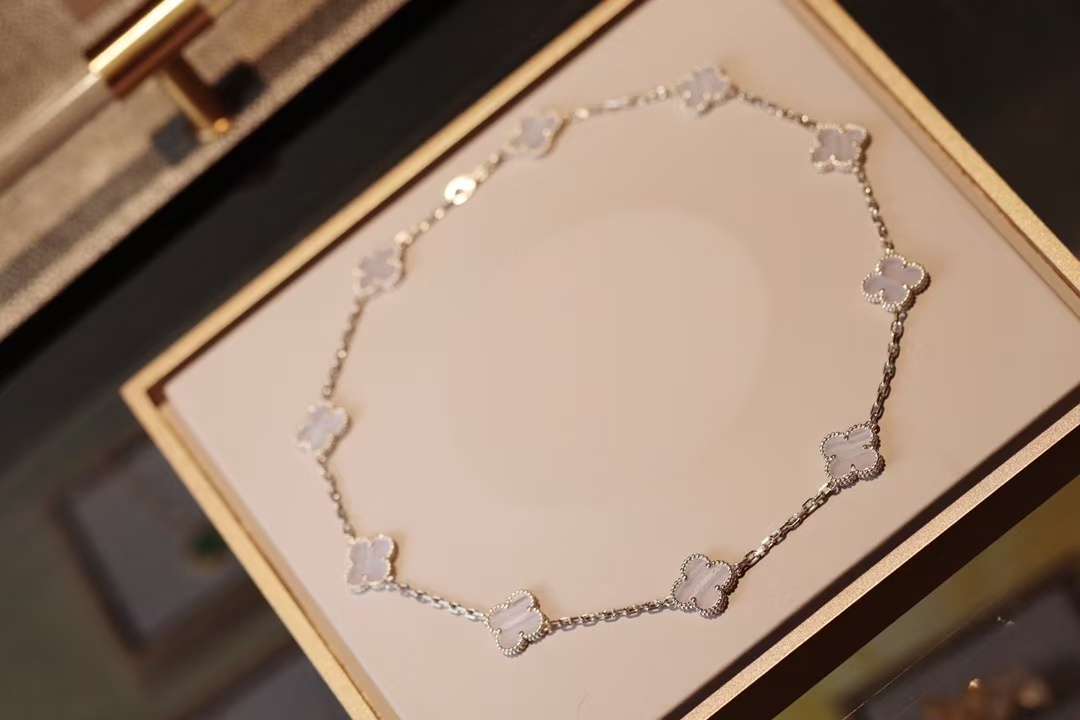 Buy replica Van Cleef & Arpels Vintage Alhambra Necklace, 10 Motifs and replica jewelry from PICKS Jewelry