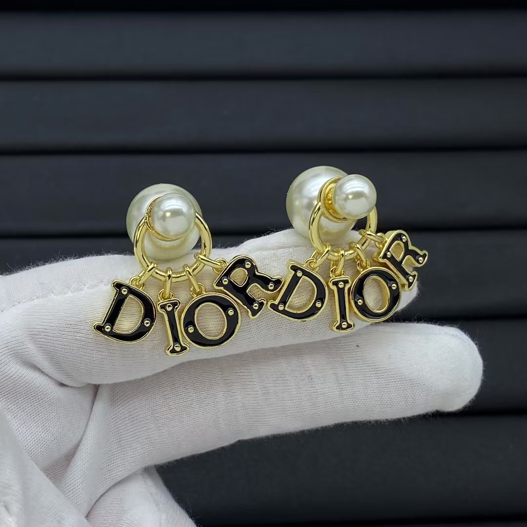 Buy replica Black Enamel Dior Dangle Pearl Earrings and replica jewelry from PICKS Jewelry