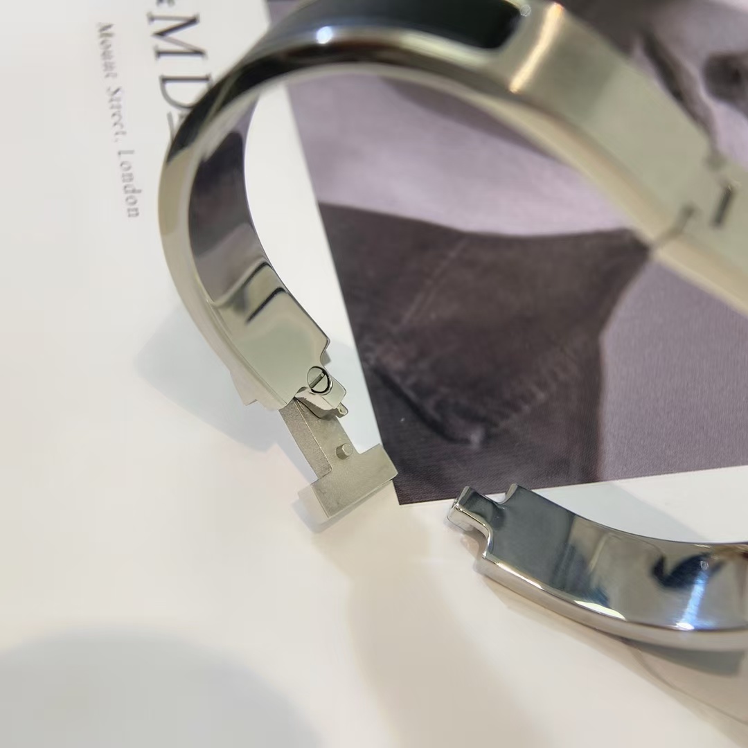 Buy replica Hermes Bermes Darth Vader Bracelet and replica jewelry from PICKS Jewelry