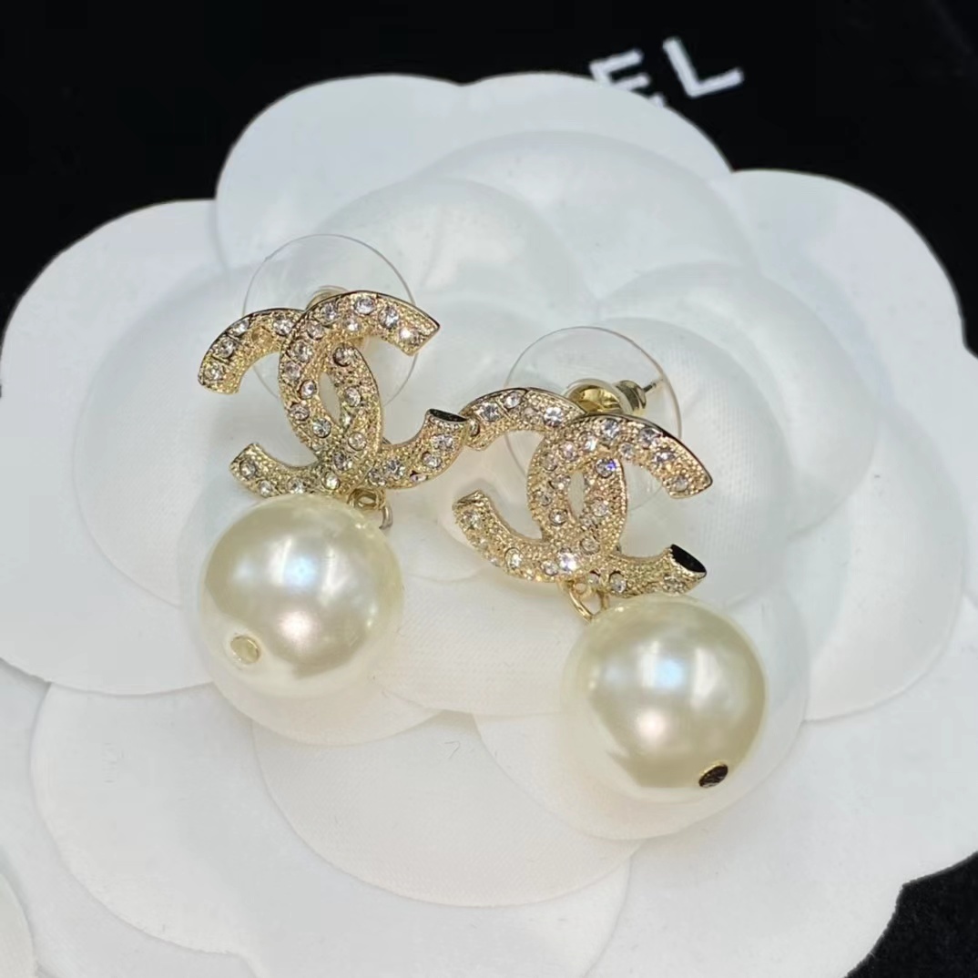 Buy replica Chanel Classic Pearl Dangle Earrings and replica jewelry from PICKS Jewelry