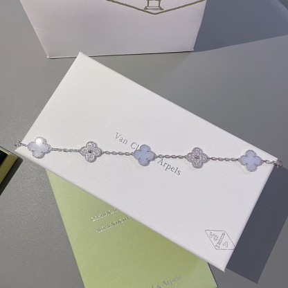 Buy replica Van Cleef & Arpels Vintage Alhambra Bracelet 5 Motifs and replica jewelry from PICKS Jewelry