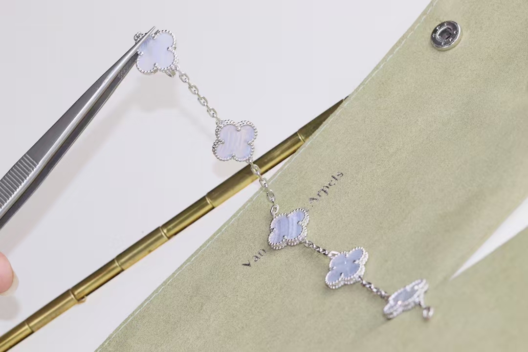 Buy replica Van Cleef & Arpels Vintage Alhambra Bracelet 5 Motifs and replica jewelry from PICKS Jewelry