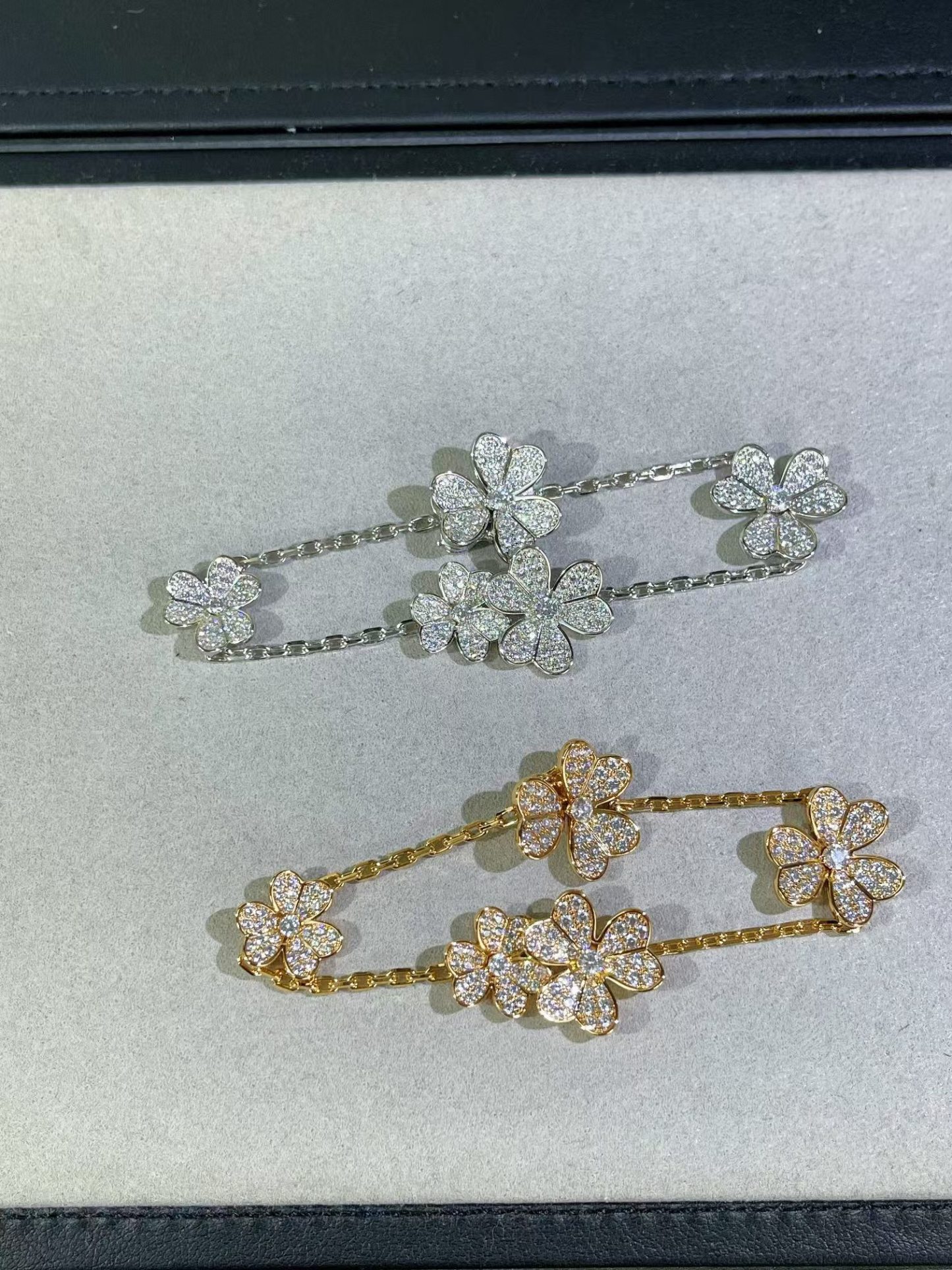 Buy replica Van Cleef & Arpels Frivole Bracelet 5 Flowers and replica jewelry from PICKS Jewelry