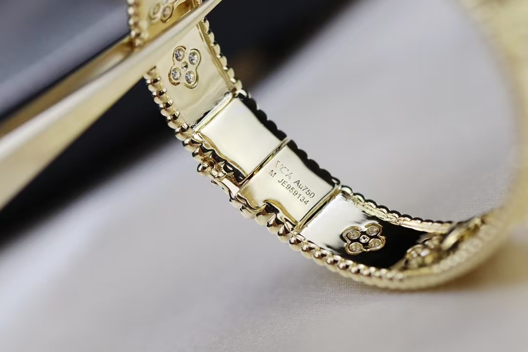 Buy replica Van Cleef & Arpels Perlée Clovers Bracelet, Medium Bangle and replica jewelry from PICKS Jewelry