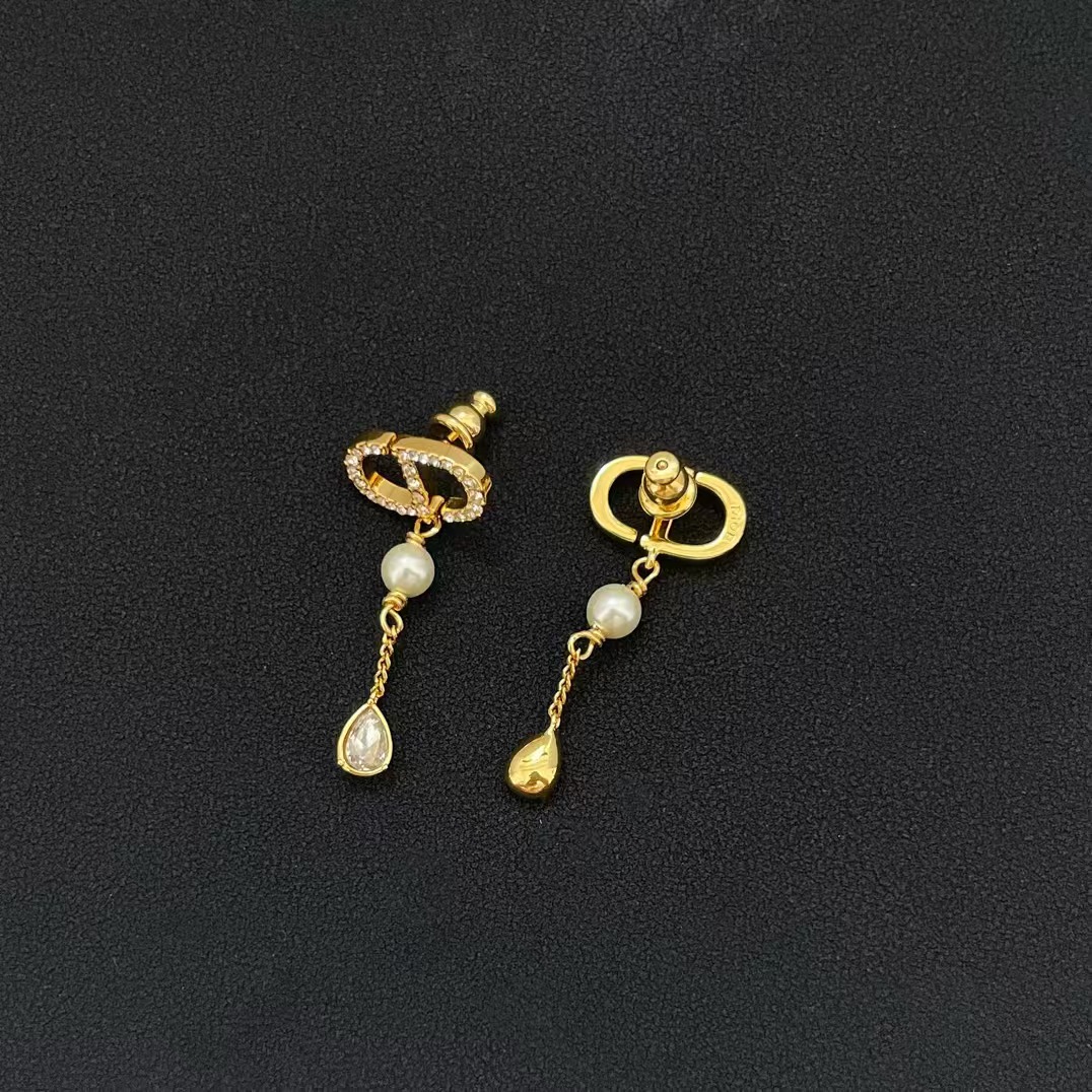 Buy replica Dior CD Teardrop Pearl Earrings and replica jewelry from PICKS Jewelry