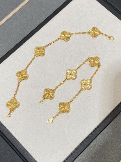 Buy replica Van Cleef & Arpels Vintage Alhambra Bracelet 5 Motifs and replica jewelry from PICKS Jewelry