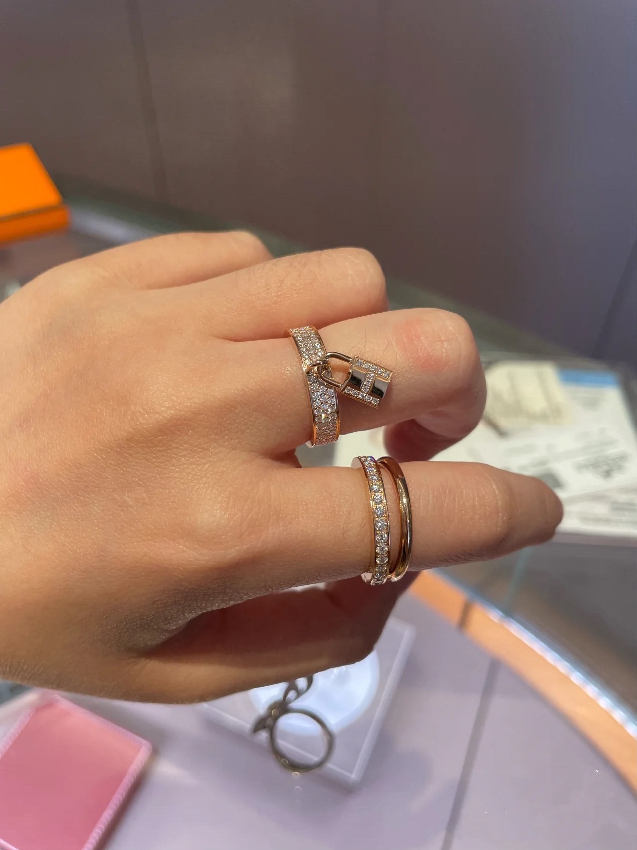 Buy replica Hermes Diamond Paved Lock Ring and replica jewelry from PICKS Jewelry