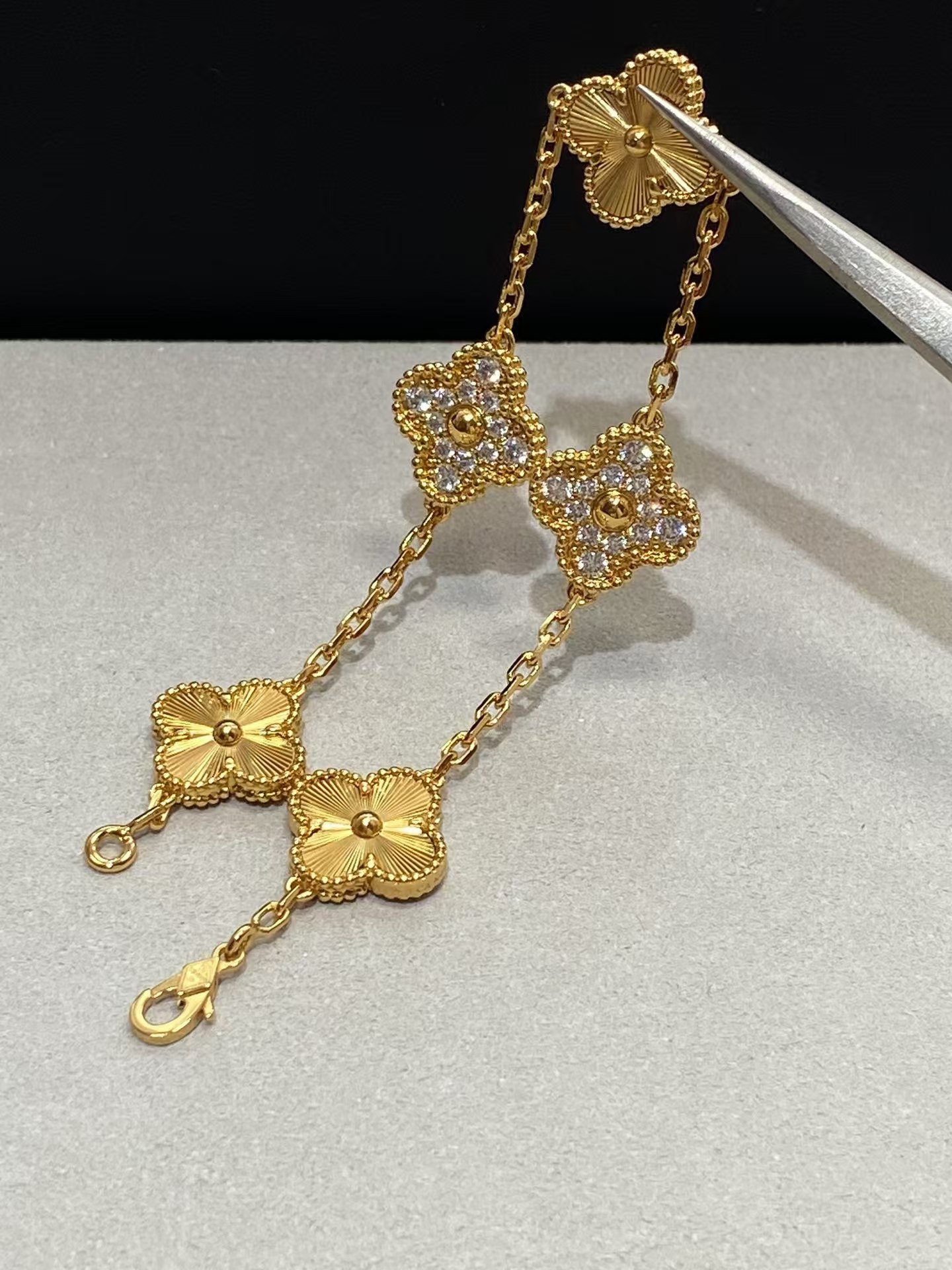 Buy replica Van Cleef & Arpels Vintage Alhambra Bracelet 5 Motifs and replica jewelry from PICKS Jewelry