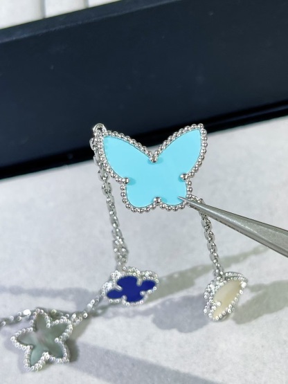 Buy replica Van Cleef & Arpels Limited Version Lucky Alhambra 4 Motifs Bracelet and replica jewelry from PICKS Jewelry