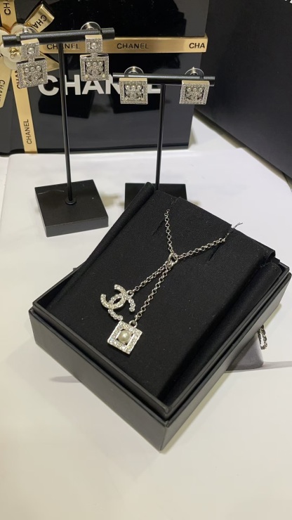 Buy replica Chanel Two Pendants Drop Y Necklace and replica jewelry from PICKS Jewelry