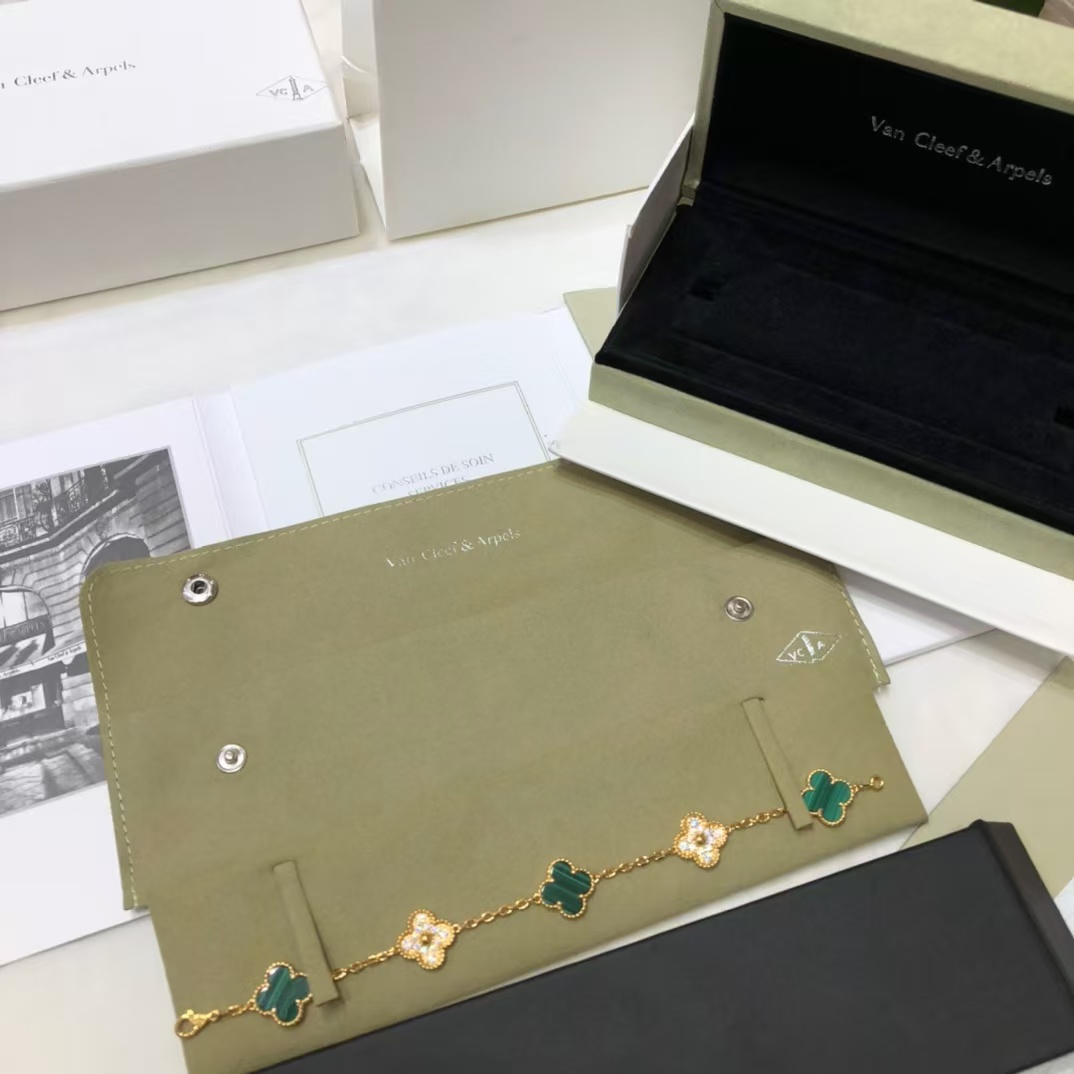 Buy replica Van Cleef & Arpels Vintage Alhambra Bracelet 5 Motifs and replica jewelry from PICKS Jewelry