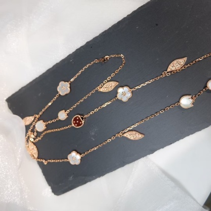 Buy replica Van Cleef & Arpels Lucky Spring Long Necklace, 15 Motifs and replica jewelry from PICKS Jewelry