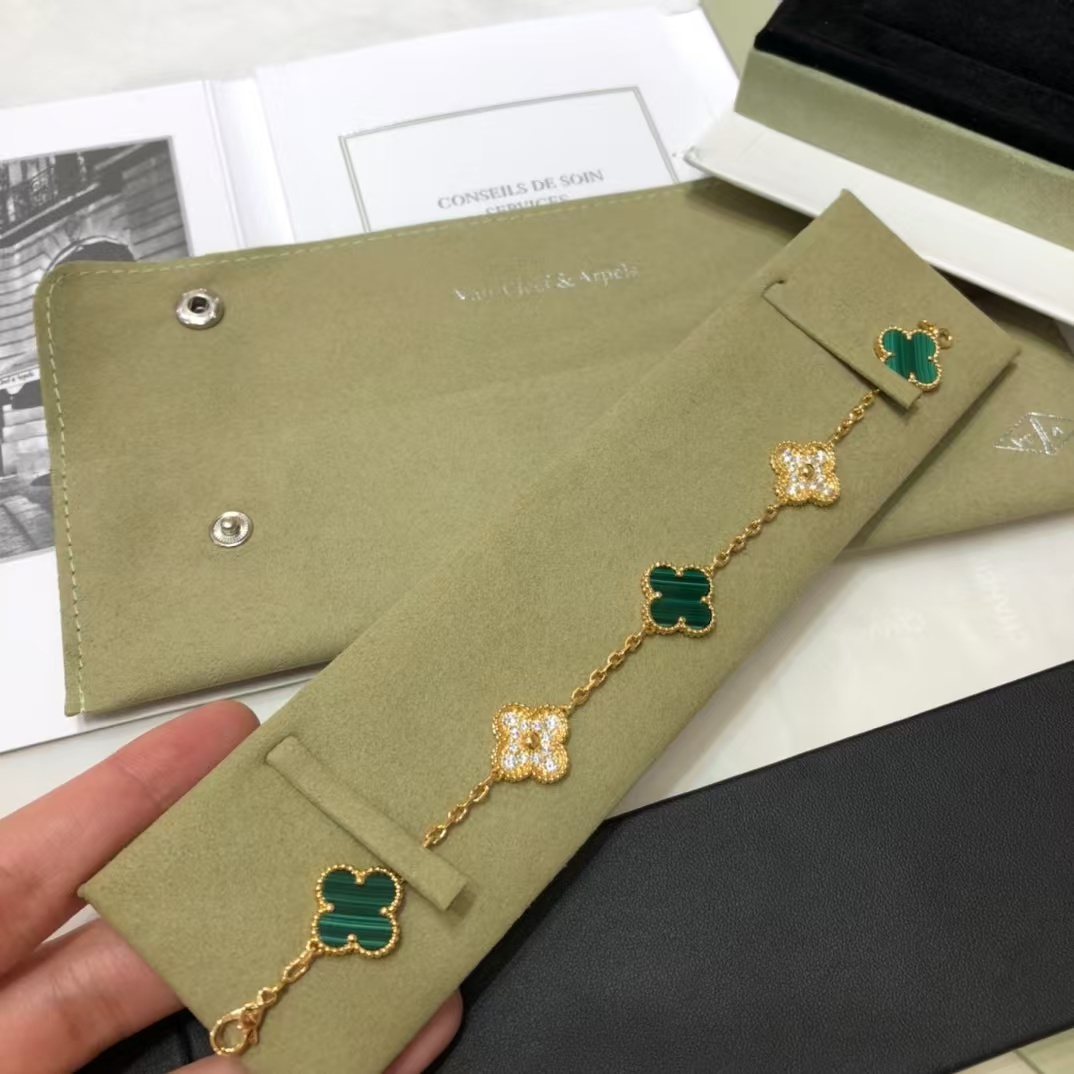 Buy replica Van Cleef & Arpels Vintage Alhambra Bracelet 5 Motifs and replica jewelry from PICKS Jewelry