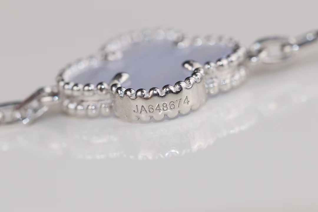 Buy replica Van Cleef & Arpels Vintage Alhambra Bracelet 5 Motifs and replica jewelry from PICKS Jewelry