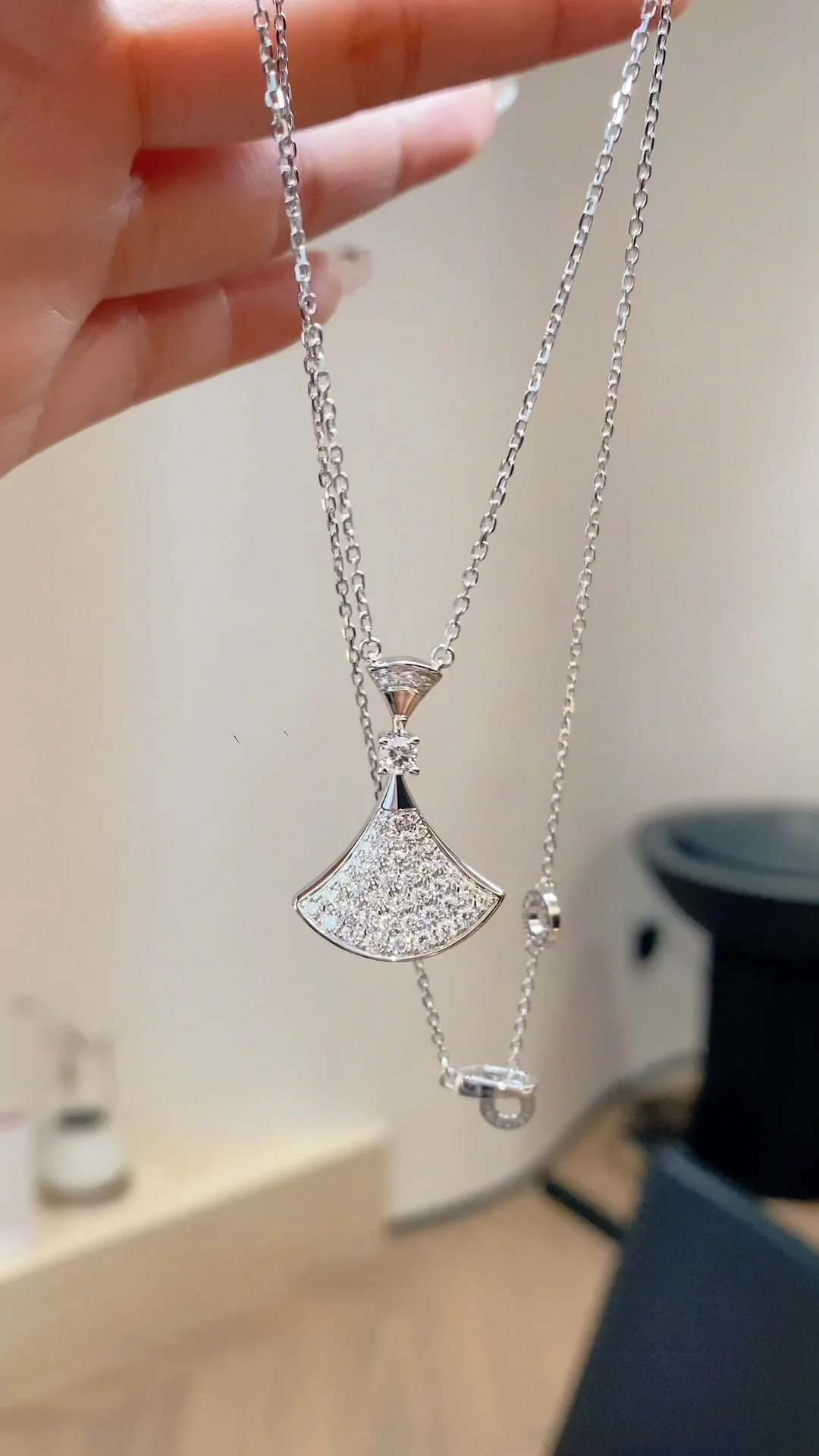 Buy replica Bvlgari Divas' Dream Necklace and replica jewelry from PICKS Jewelry