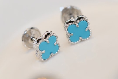 Buy replica Van Cleef & Arpels Sweet Alhambra Earstuds Earring - Mini and replica jewelry from PICKS Jewelry