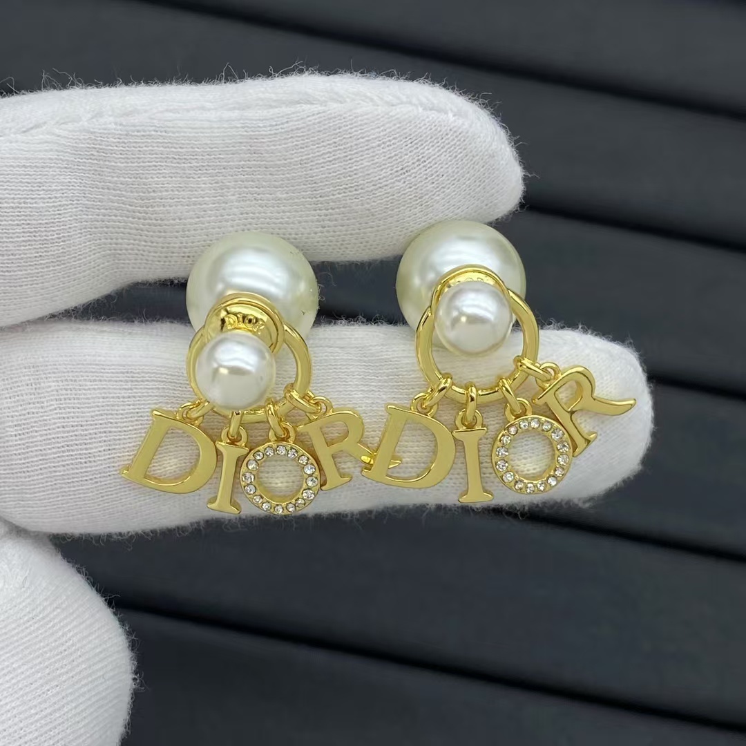 Buy replica Dior Letter Pearl Earrings and replica jewelry from PICKS Jewelry