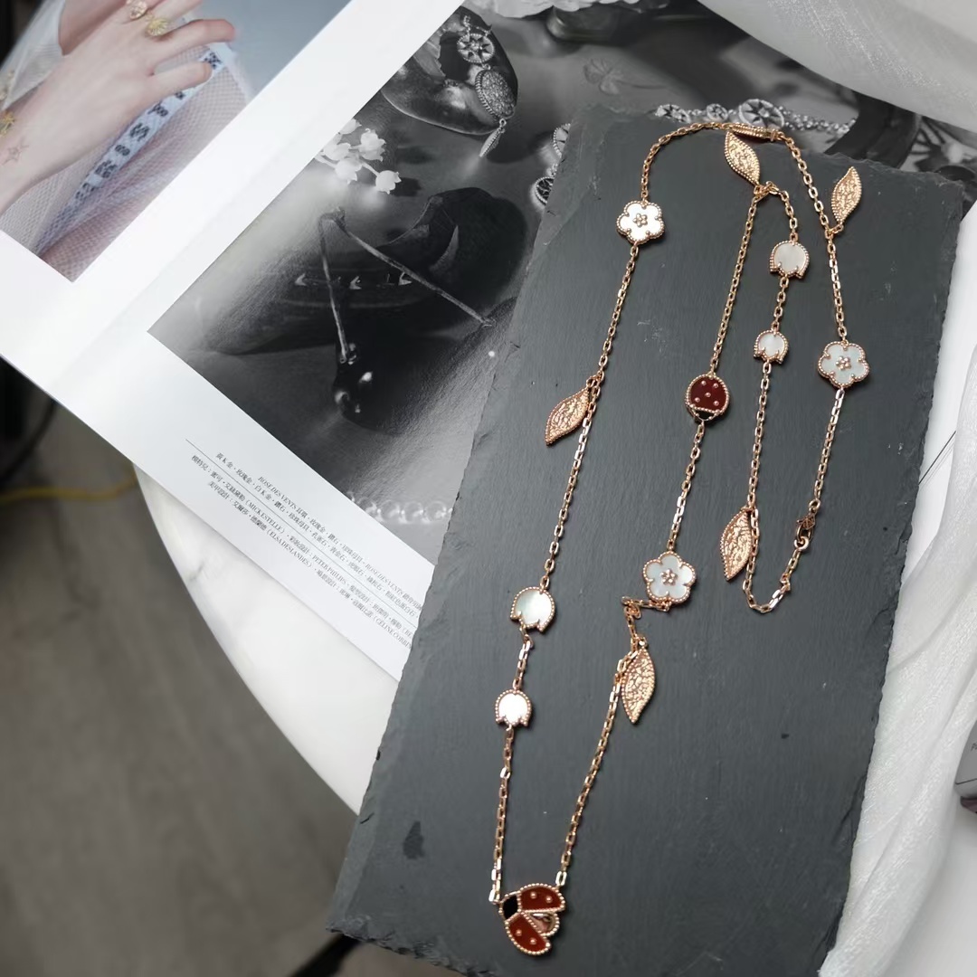 Buy replica Van Cleef & Arpels Lucky Spring Long Necklace, 15 Motifs and replica jewelry from PICKS Jewelry